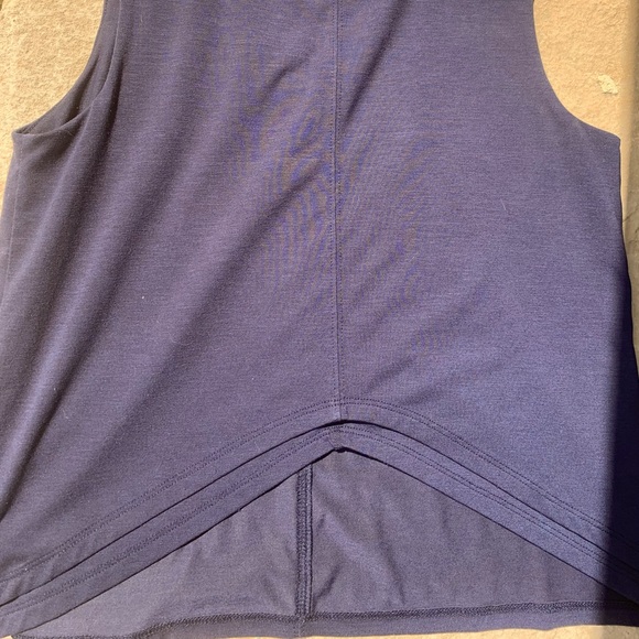 Athleta crop top - Picture 2 of 2